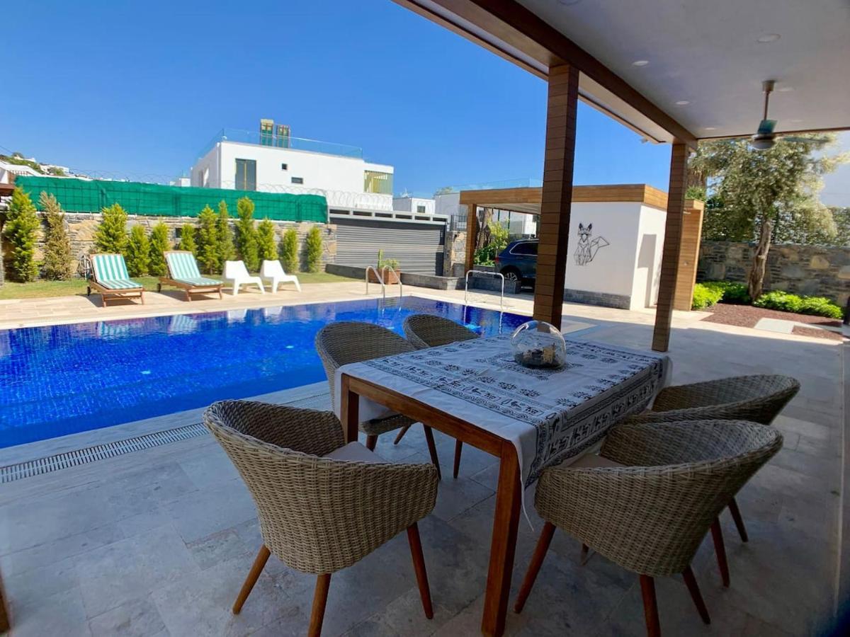 Motel Ultra Luxury Private With Swimming Pool *